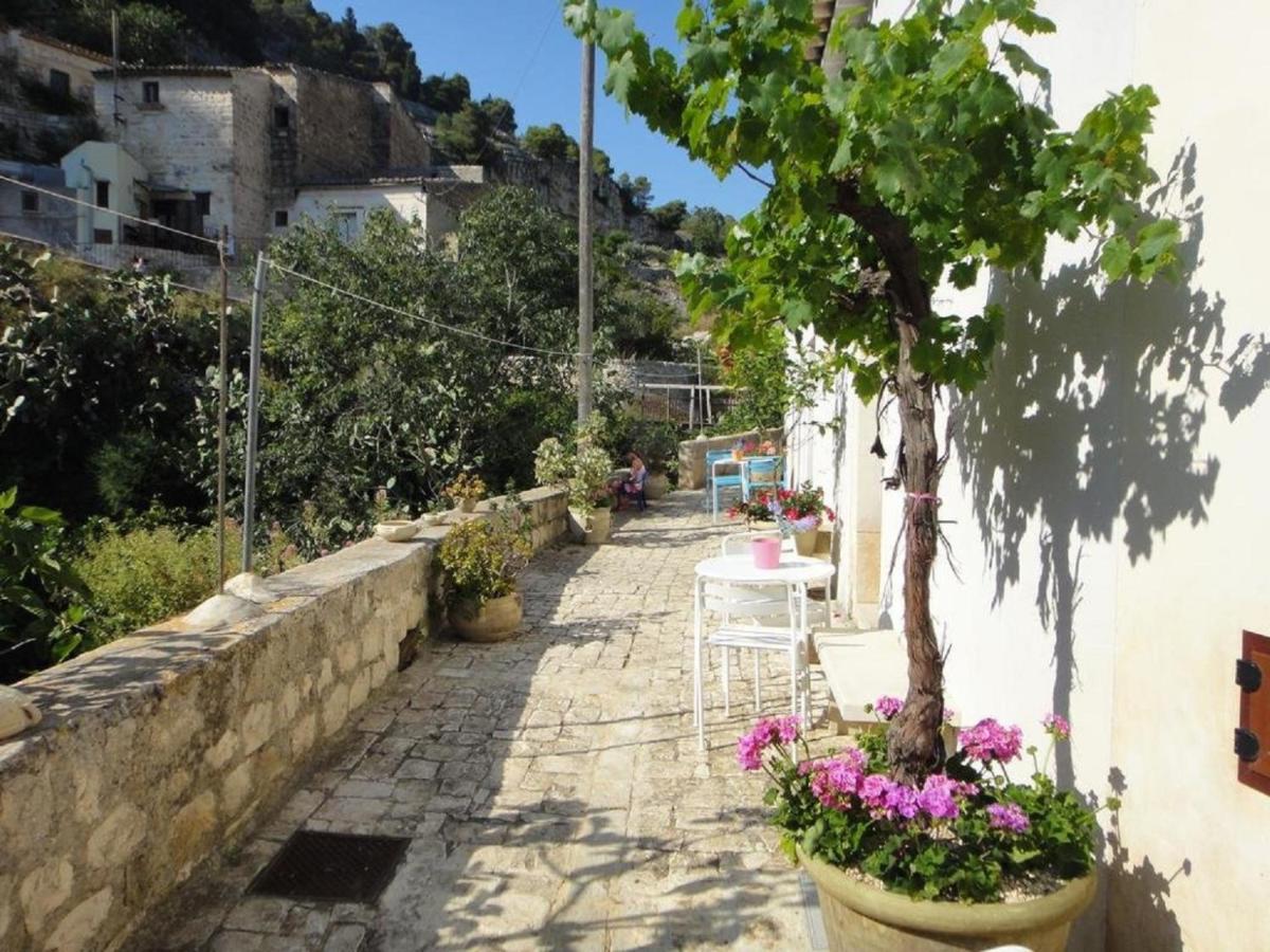 Lilibeth Houses - Charming & Lovely Views Scicli Kültér fotó